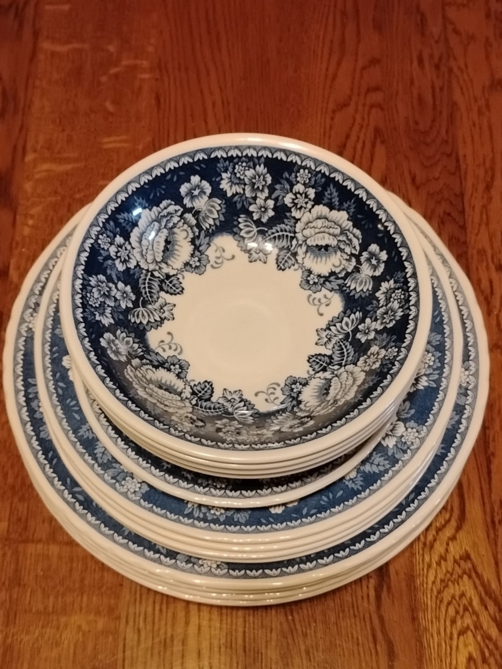 Mason Blue and White Floral Porcelain Dinnerware Set/14 Piece